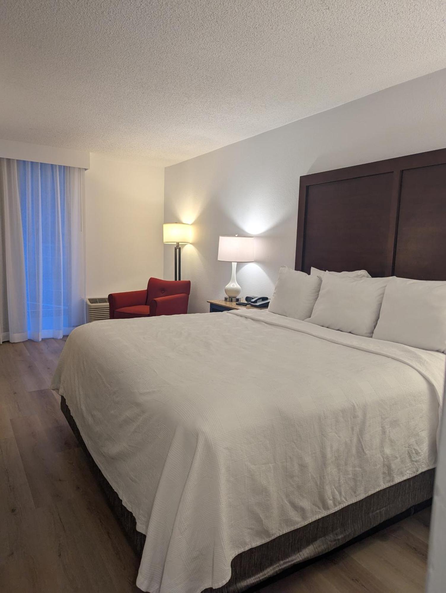 Plaza Hotel Denver Central Ngoại thất bức ảnh