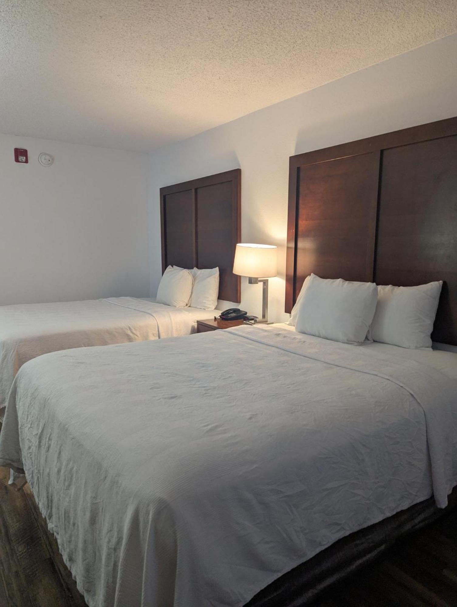 Plaza Hotel Denver Central Ngoại thất bức ảnh